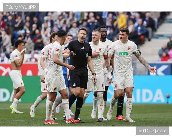 探讨VAR背景下德甲主裁判现场控制力与最终决策权变化 探讨VAR背景下德甲主裁判现场控制力与最终决策权变化