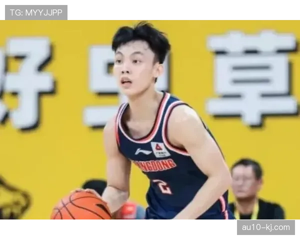 广厦朱俊龙无限换防能力 锋线防守核心承担多重防守任务